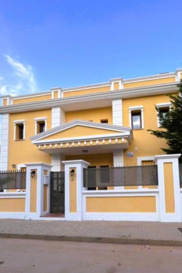 Apartment Imperial - Chalet Independiente En