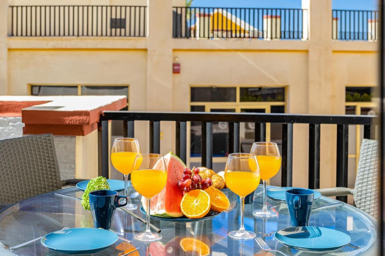 Oleholidays 515 Romana Playa Junto A La Playa Marbella