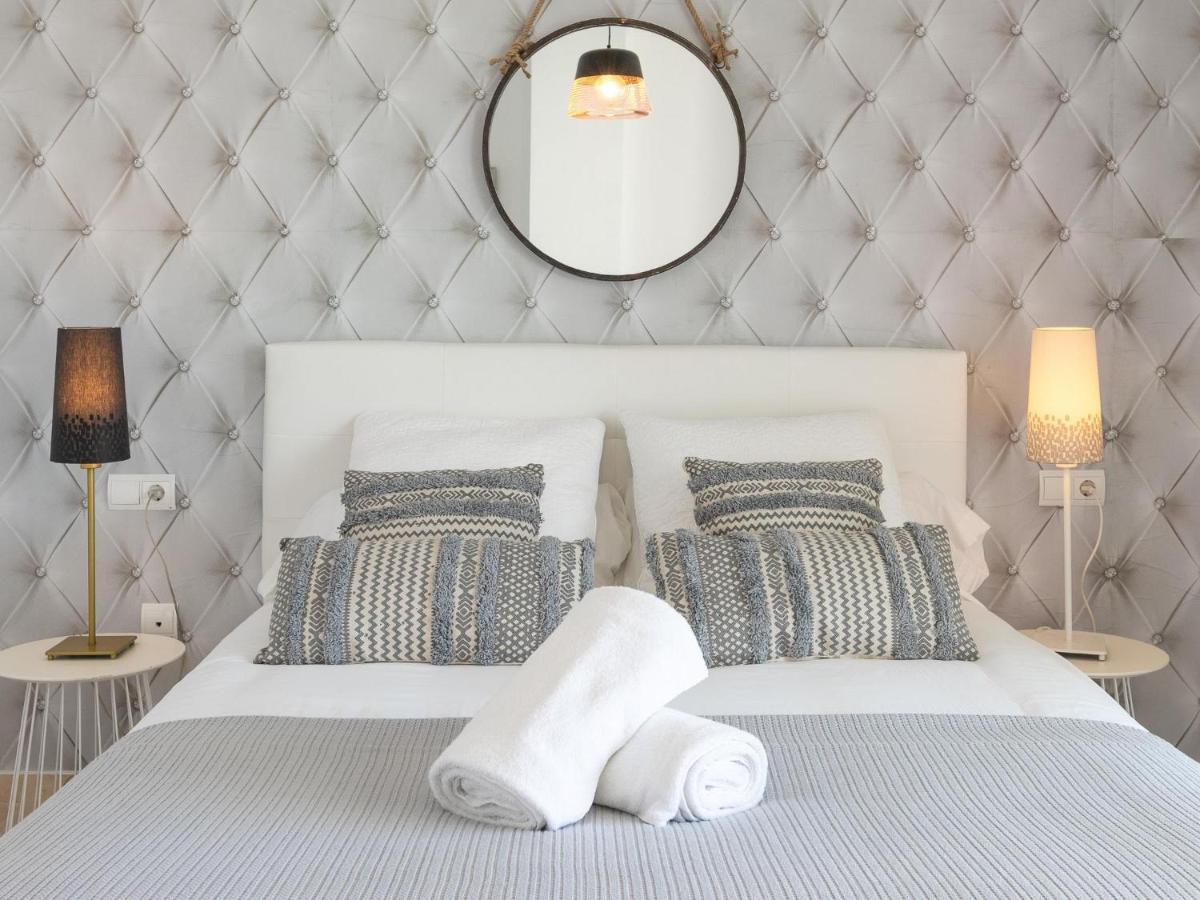 Vacation Marbella: Romantic Duplex Penthouse Near Marina Marbella