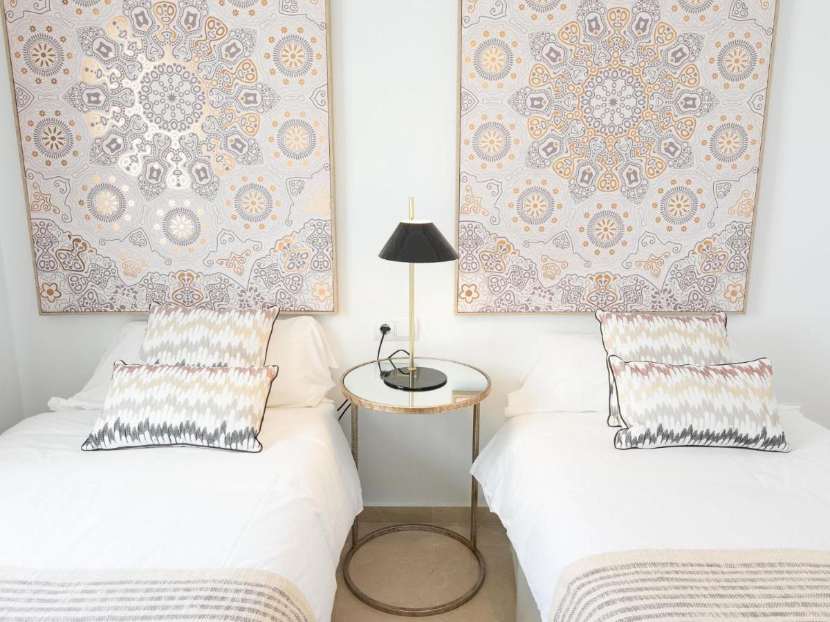 Appartement Vacation I Terrazas De Banus, Romantic, Jacuzzi, Pet-friendly, Cosy Duplex Penthouse, 2min Walk To Marina