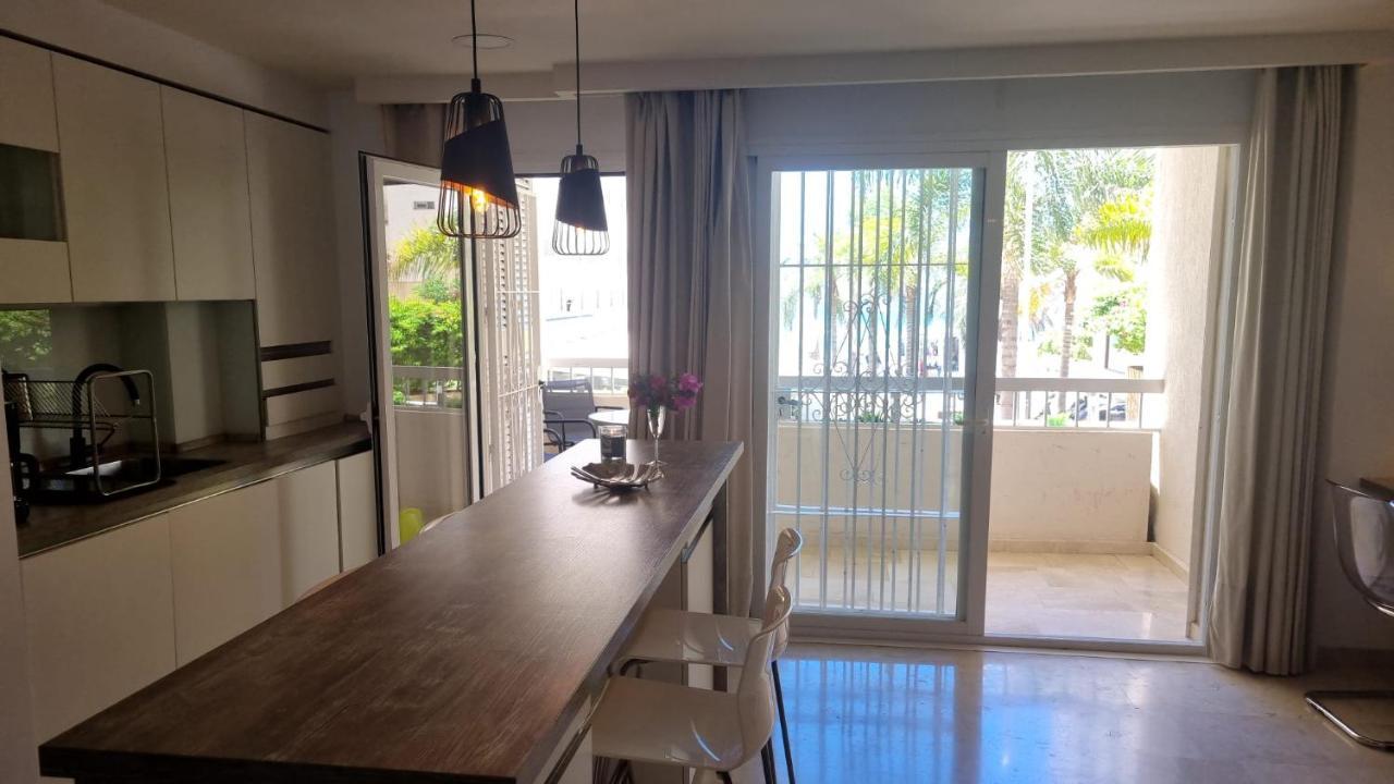 Lets In The Sun Playa Fontanilla Apartamento *