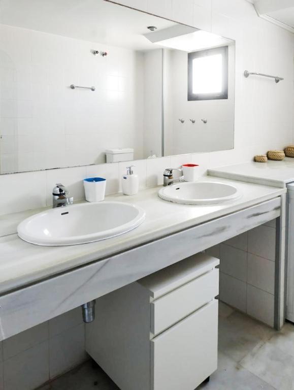 Homelystay - Marbella, Puerto Banus Apartamento