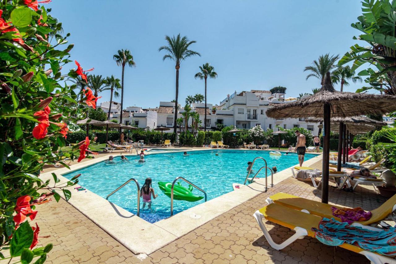 Adp- San Pedro Beach By Roomservices *