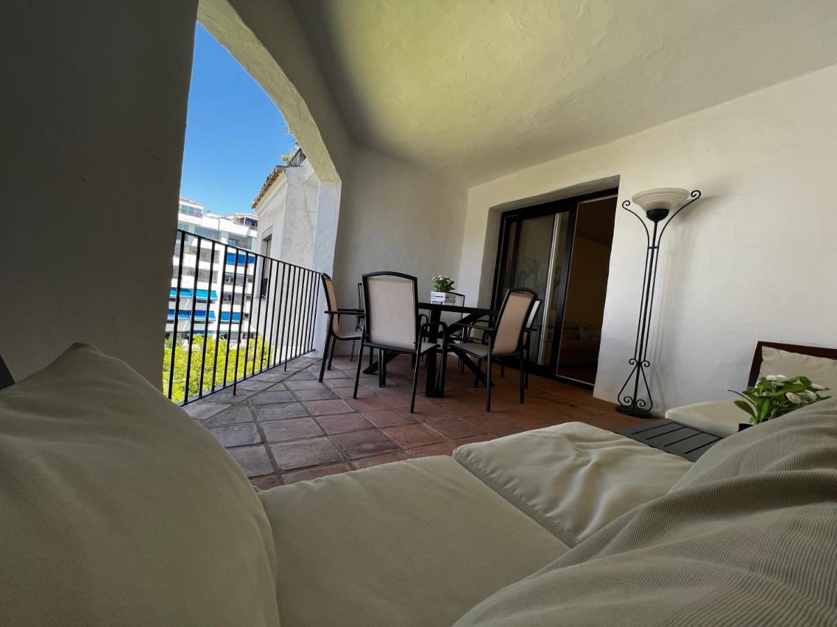 Puerto Banus. Urb Jardines Del Puerto. For Up To 6 Apartamento Marbella