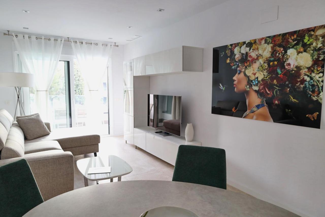 Toplage Neubau Luxus-apartment, Und Altstadt In Minuten Zu Fuss Marbella