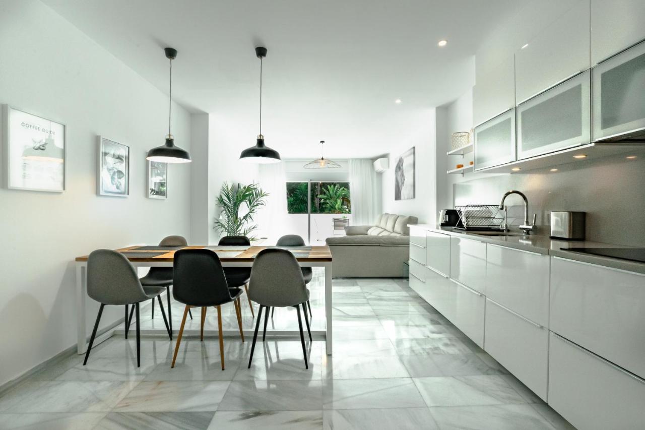Amazing 2 Bedroom In Jardines Fuentes Appartement Marbella