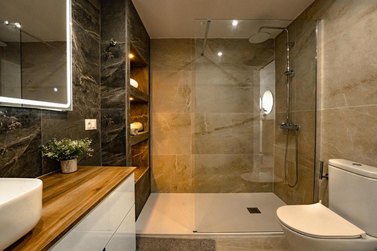 Amazing 2 Bedroom In Jardines Fuentes *