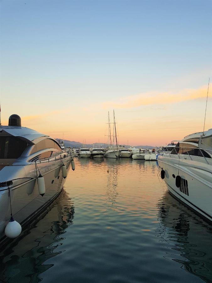 First Line Beach - Puerto Banus *