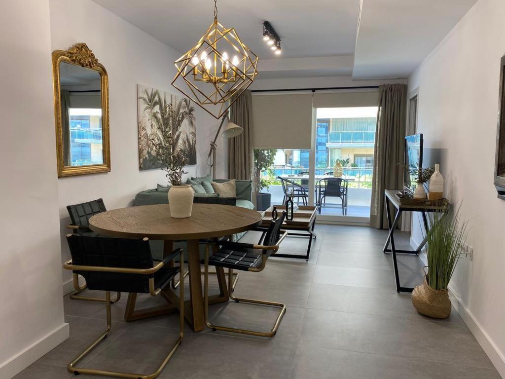 Roy Boston By Florentia Homes Appartement *