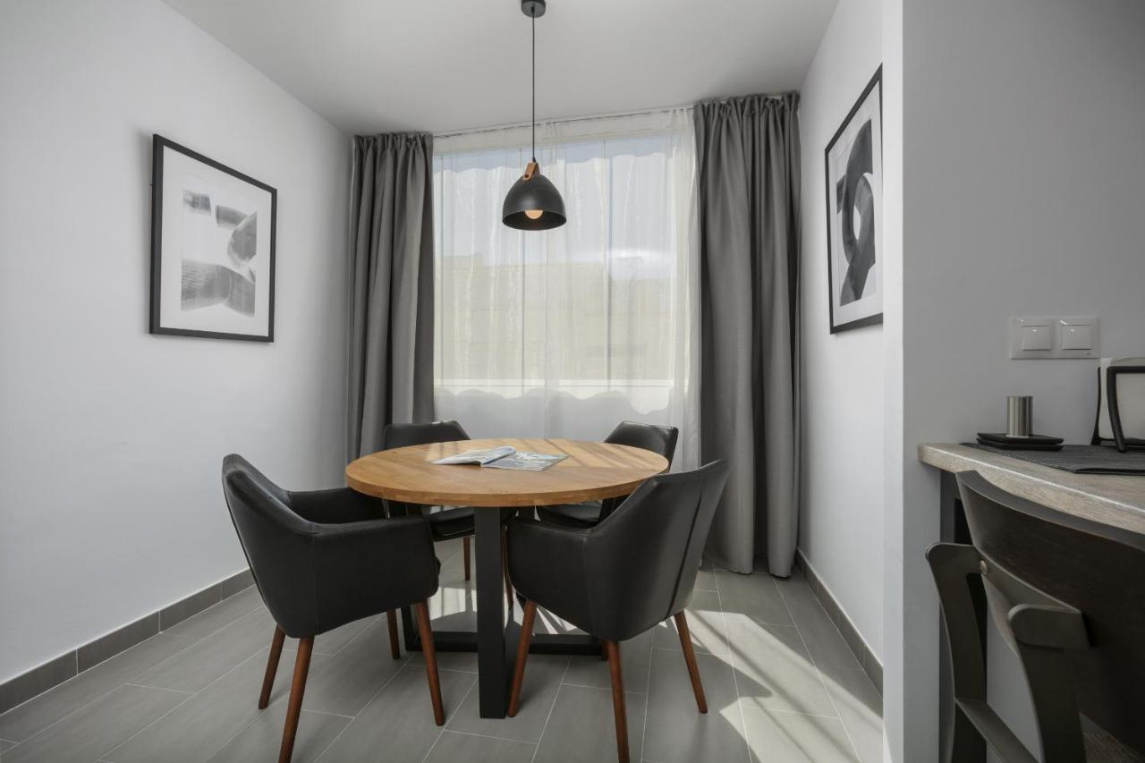 Real - 1 Bedroom Appartement