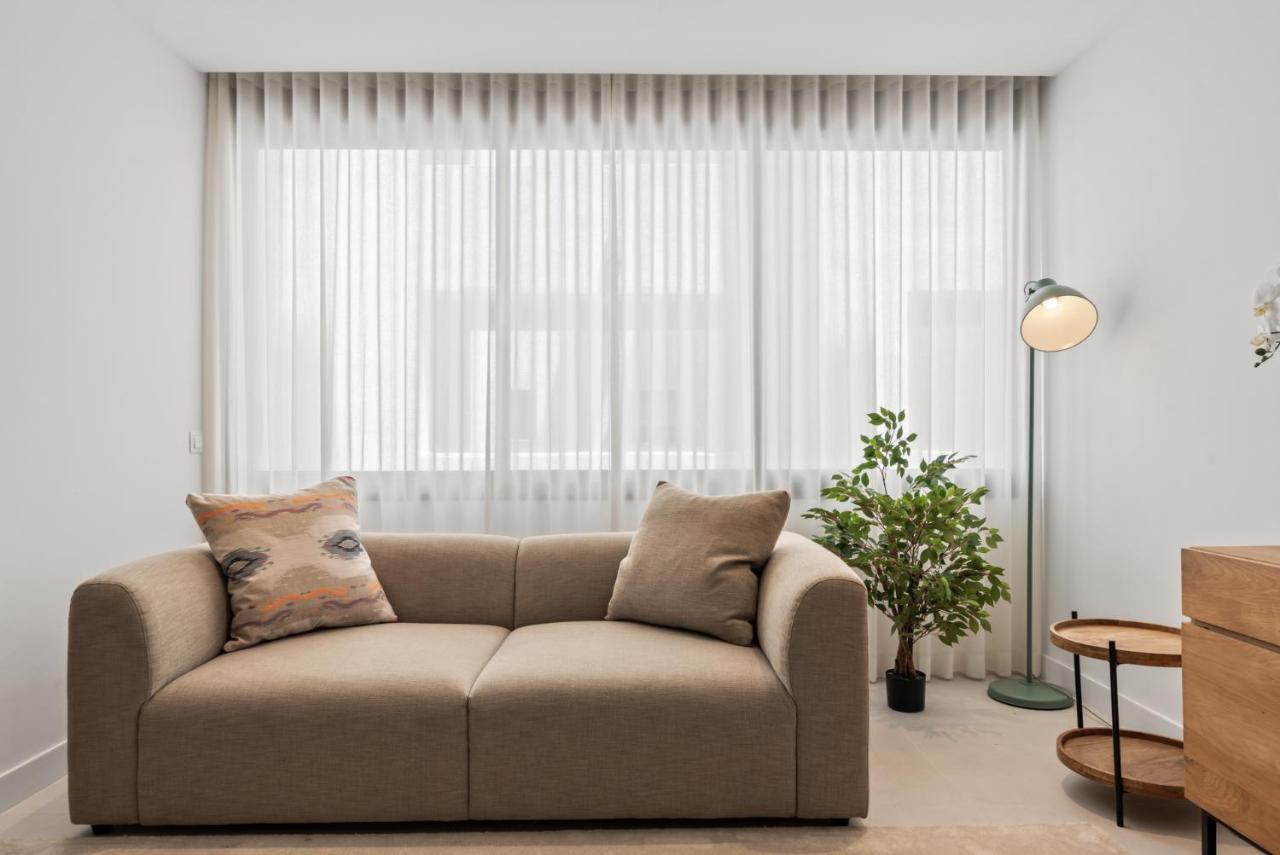 Large In Playas Del Duque Apartment Marbella