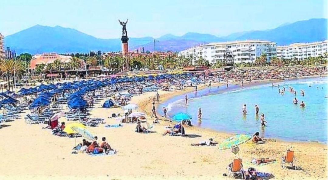 Apartment En La Playa Piscinas Jardines Puerto Banus Wifi *