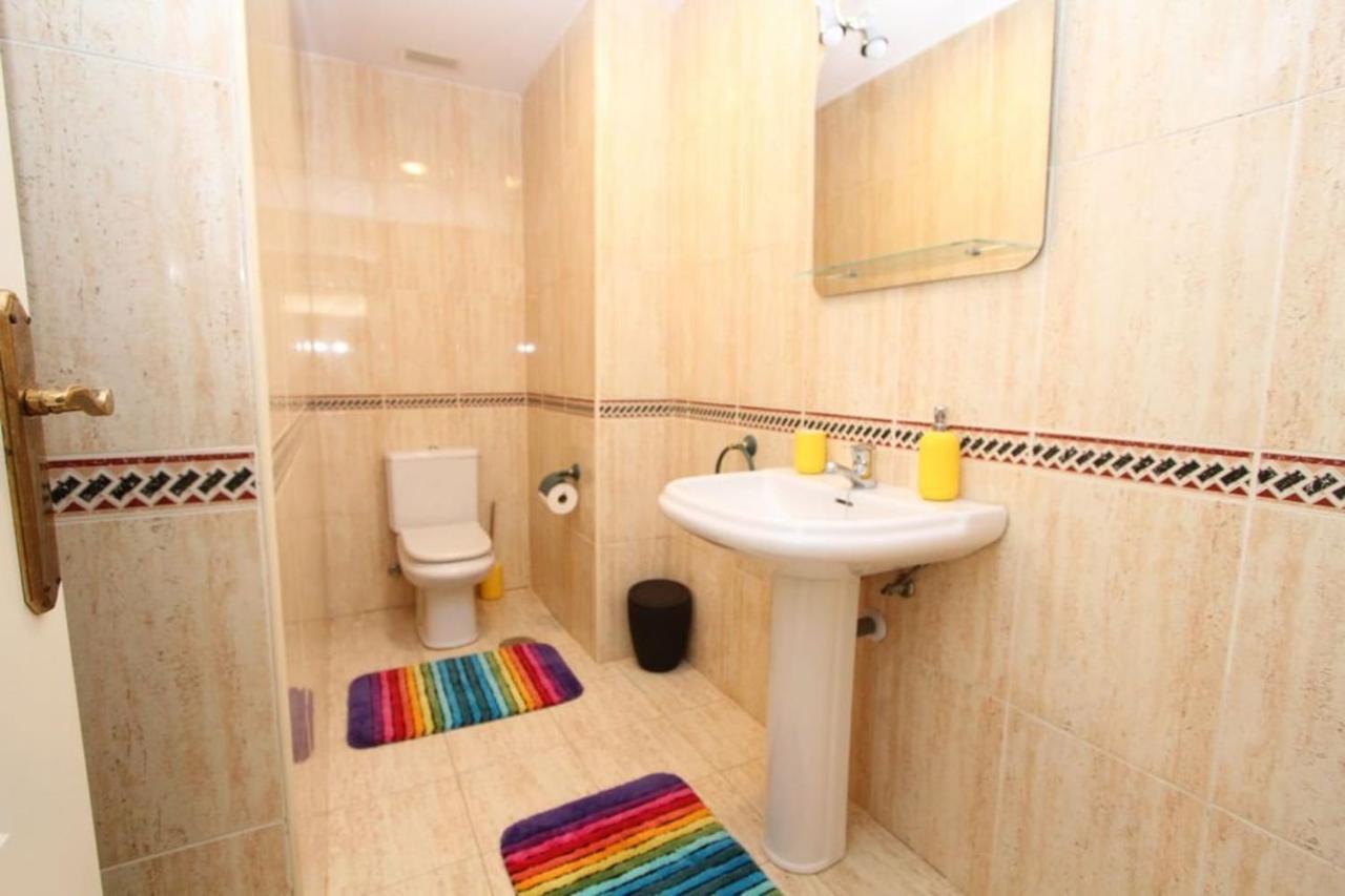 Apartment La Buena Vida Duplex: Stylish Retreat With Pool Access Near Puerto Banus
