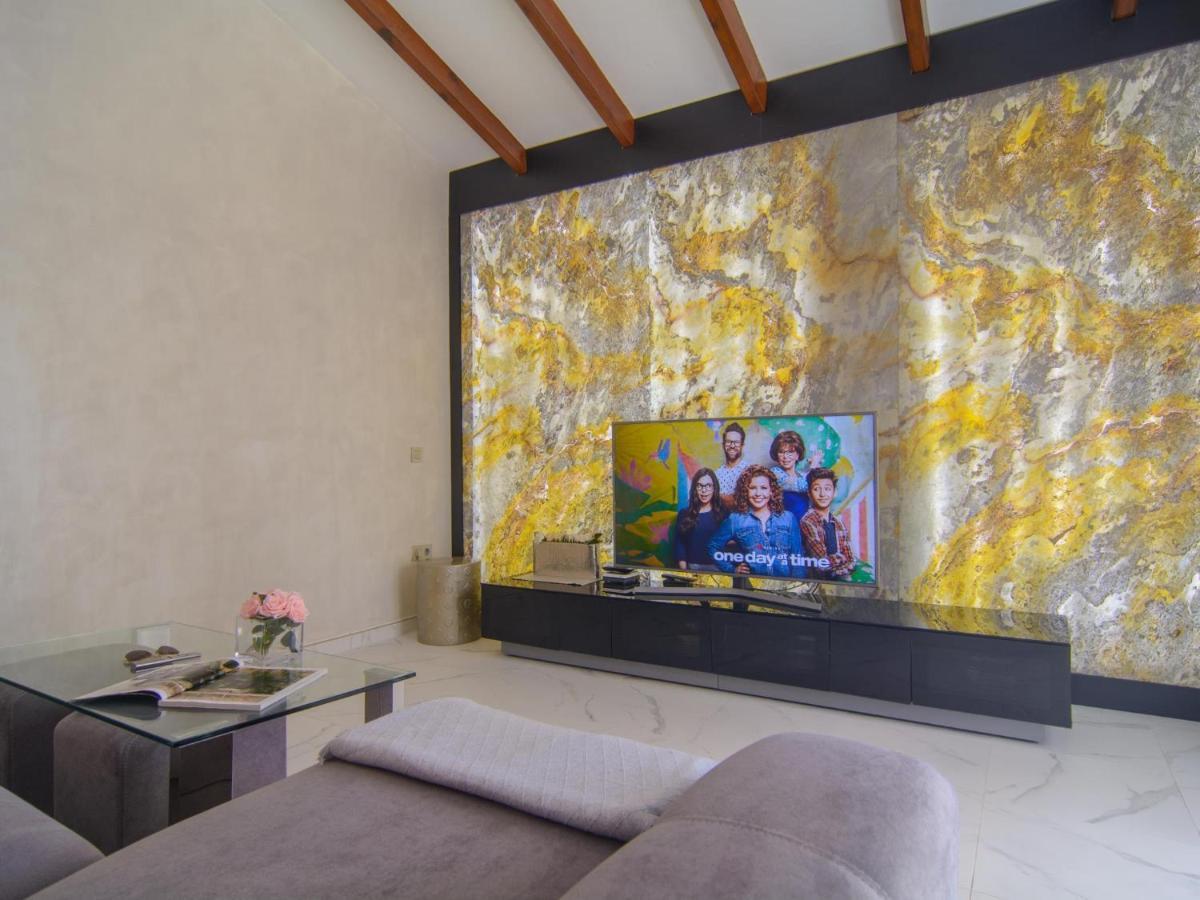 Las Chapas Playa Refurbished Beach Holiday home Marbella