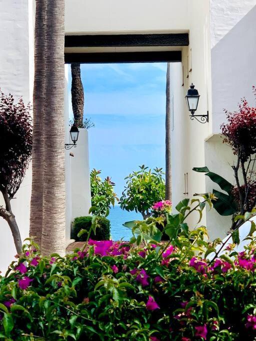 Puente Luxury Penthouse, Beachside & Sea Views Marbella