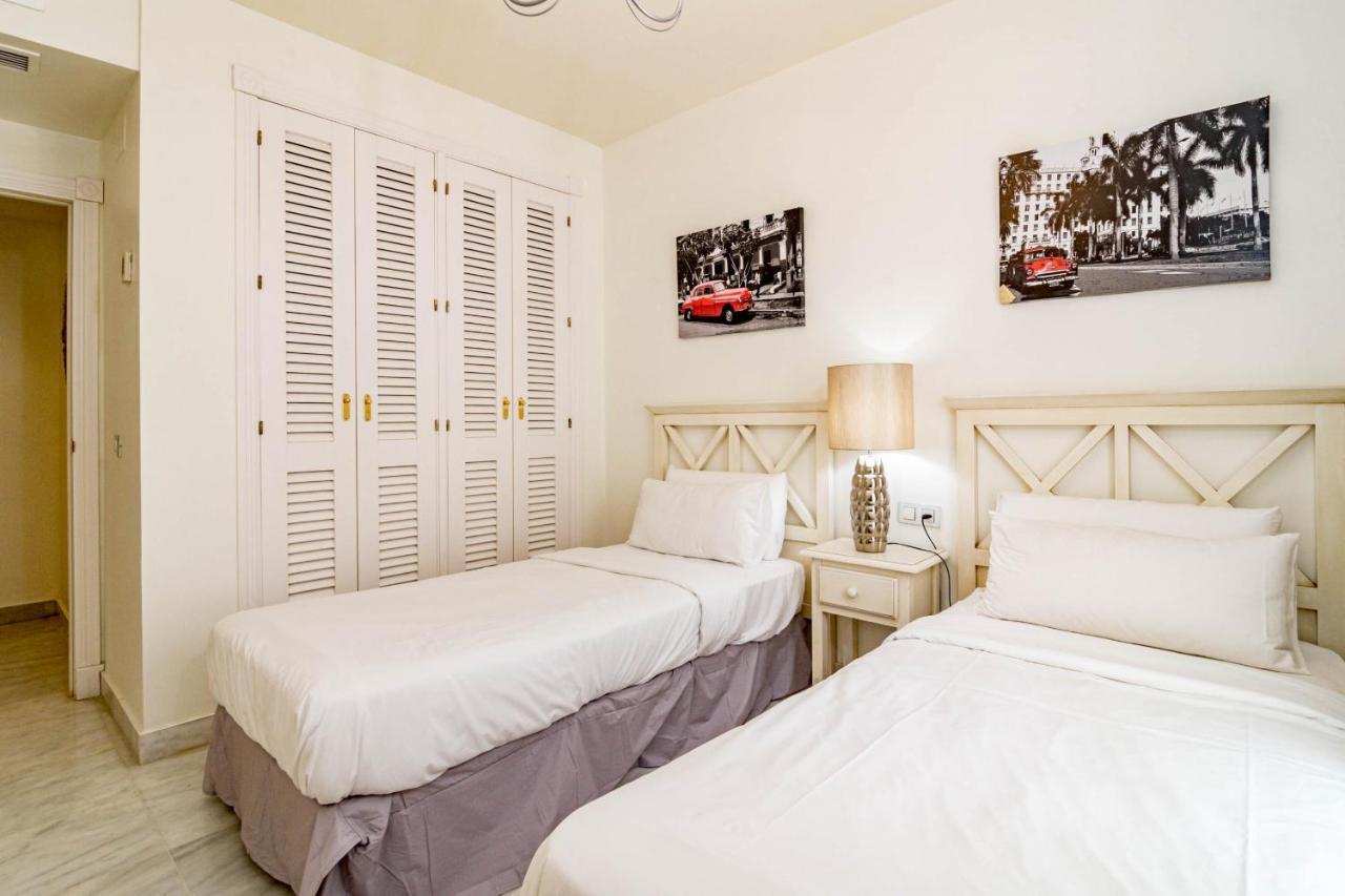 Apartment Ade10- Front Line San Pedro By Roomservices *