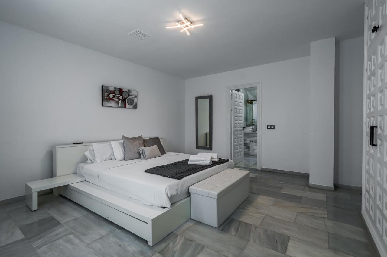 Villa 27 Nueva Andalucia Puerto Banus Marbella
