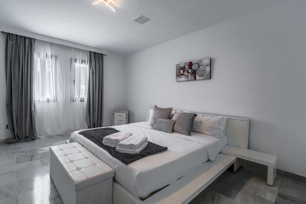 Villa 27 Nueva Andalucia Puerto Banus *