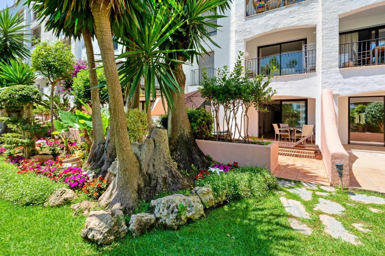 Apartment Modern 3 Bed In Puerto Banus, Marbella