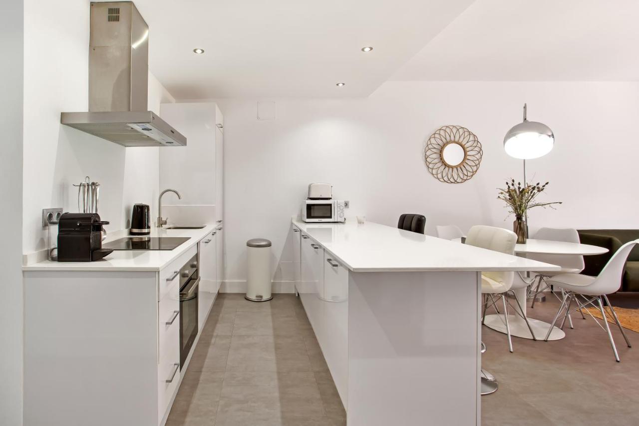 Modern 3 Bed In Puerto Banus, * Marbella