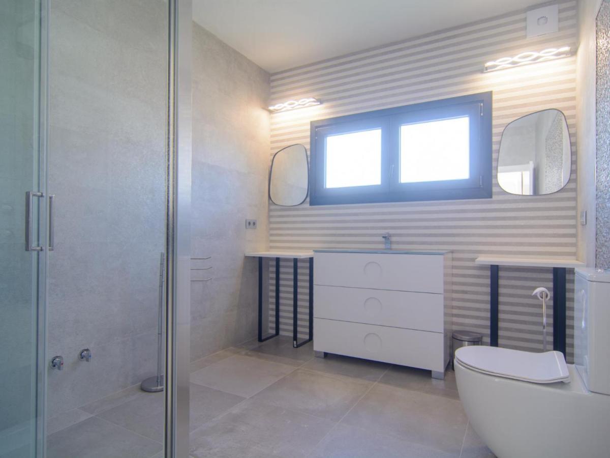 Las Chapas Playa Refurbished Beach Holiday home *