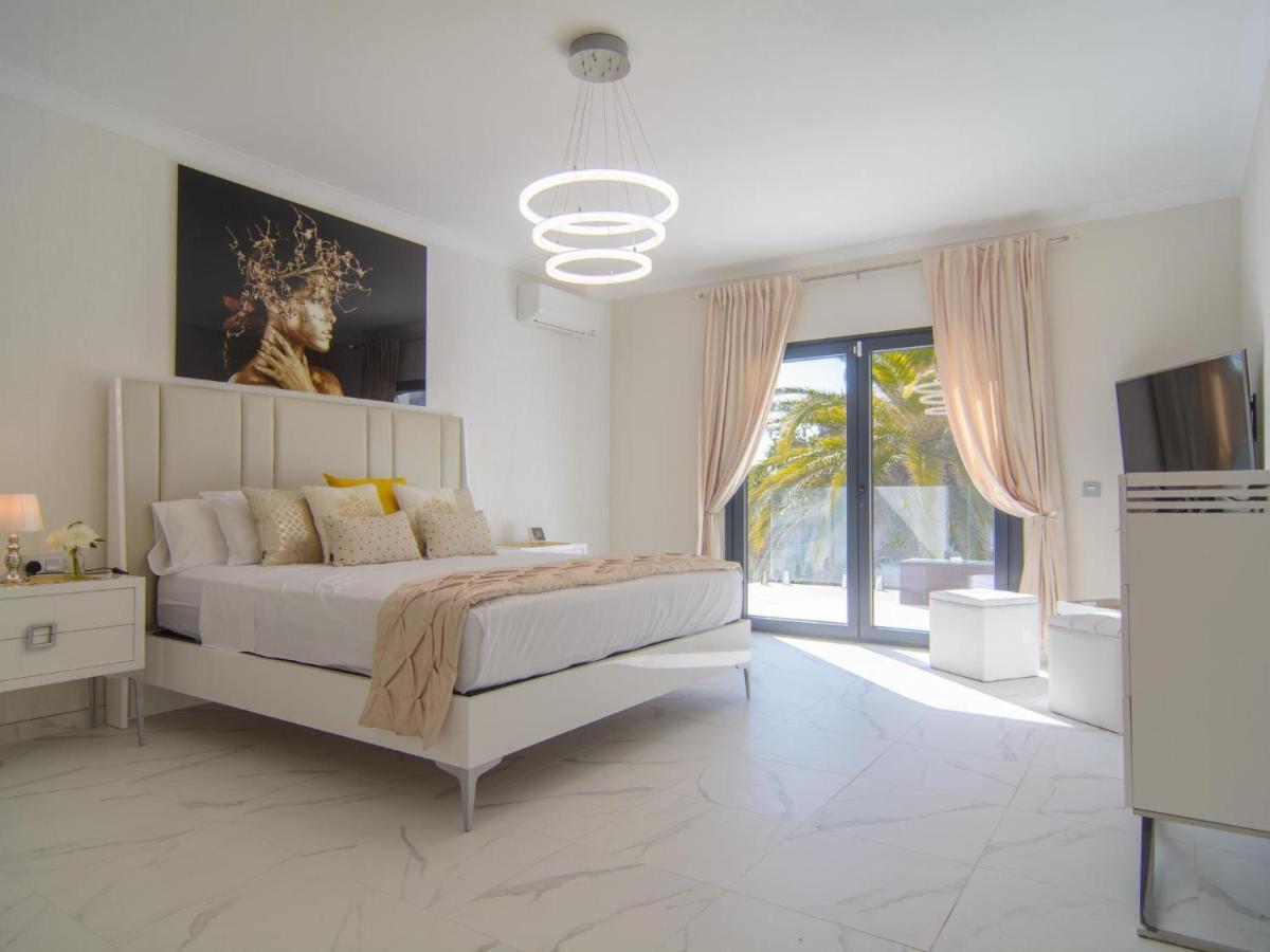 Las Chapas Playa Refurbished Beach Holiday home *