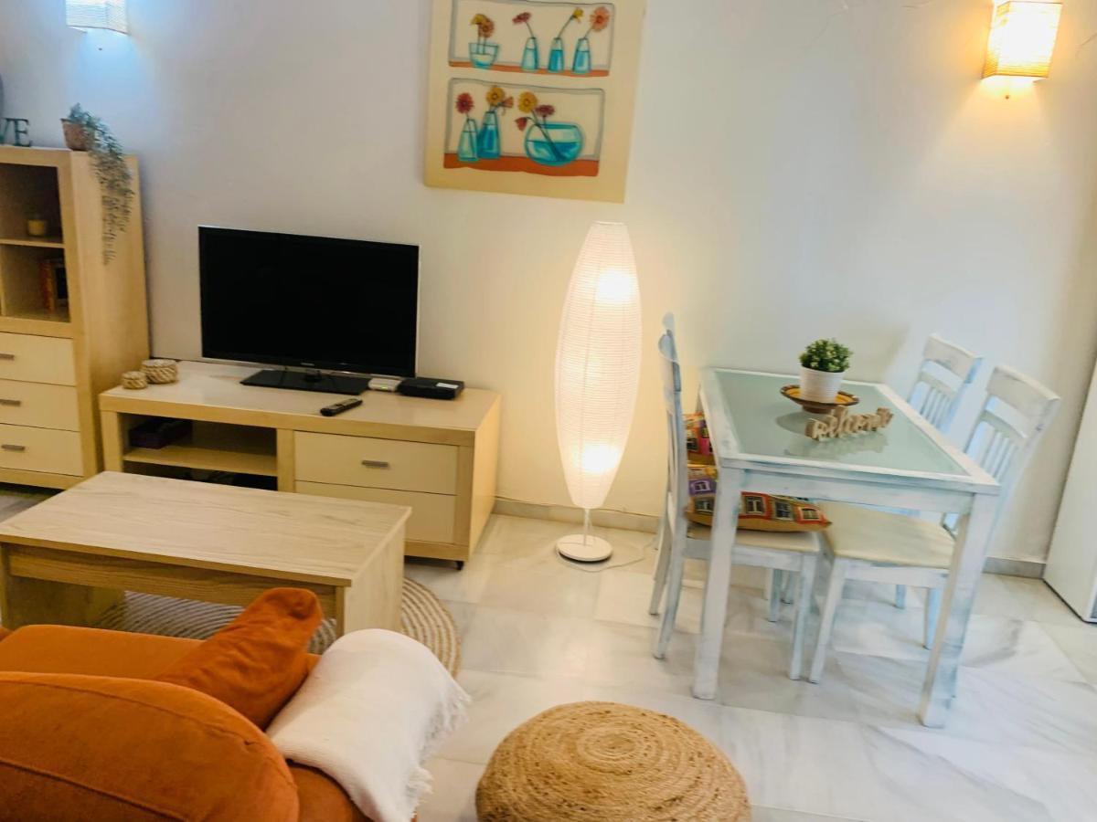 Lovely In Close To Puente Appartement