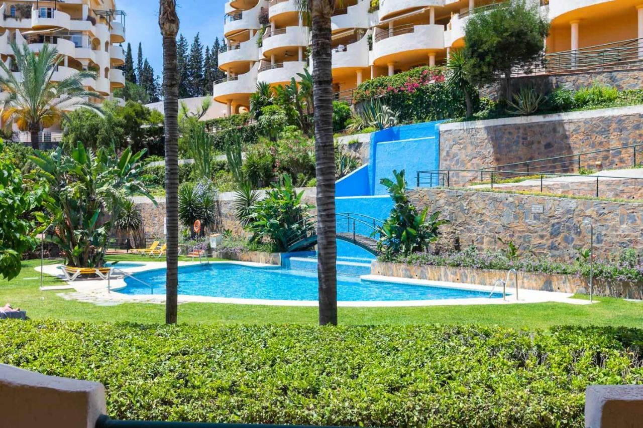 Apartment Great Views, Large Terrace & Walking Distance *