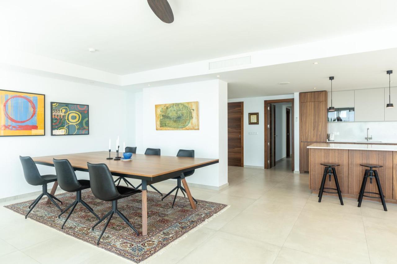 Great First Line Amazing Terrace Apartment