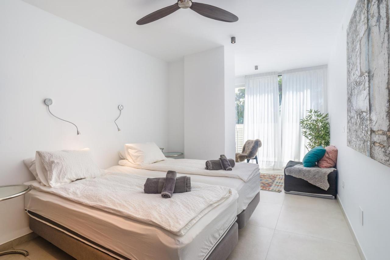 Great First Line Amazing Terrace Apartment