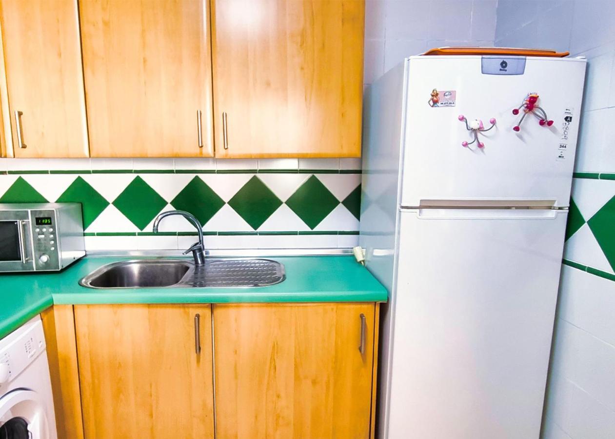 Appartement One-bedroom In Centre With Parking Included *