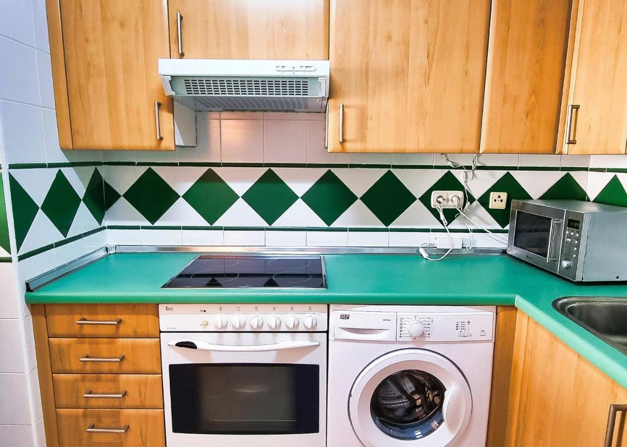Appartement One-bedroom In Centre With Parking Included