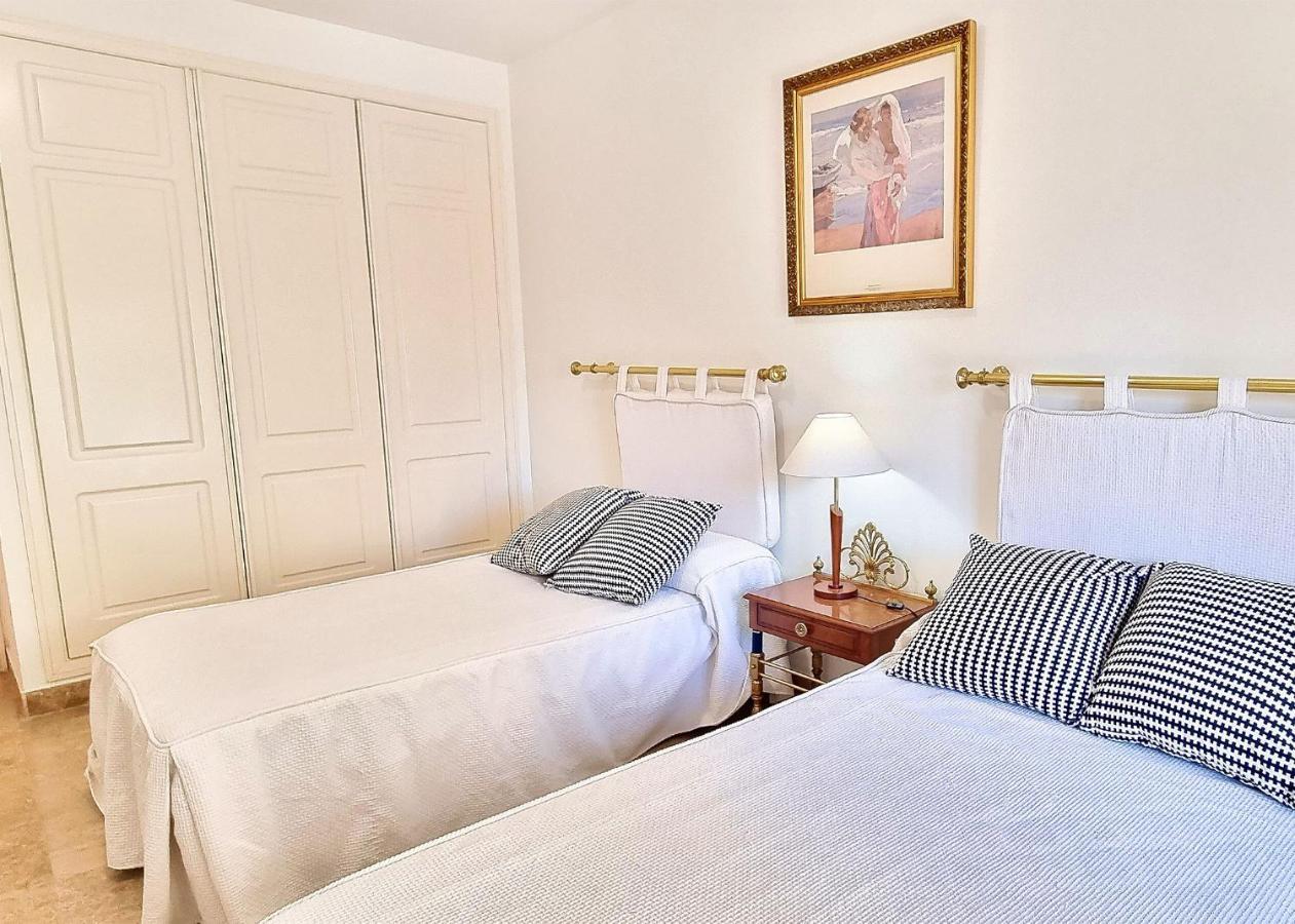 One-bedroom In Centre With Parking Included Marbella
