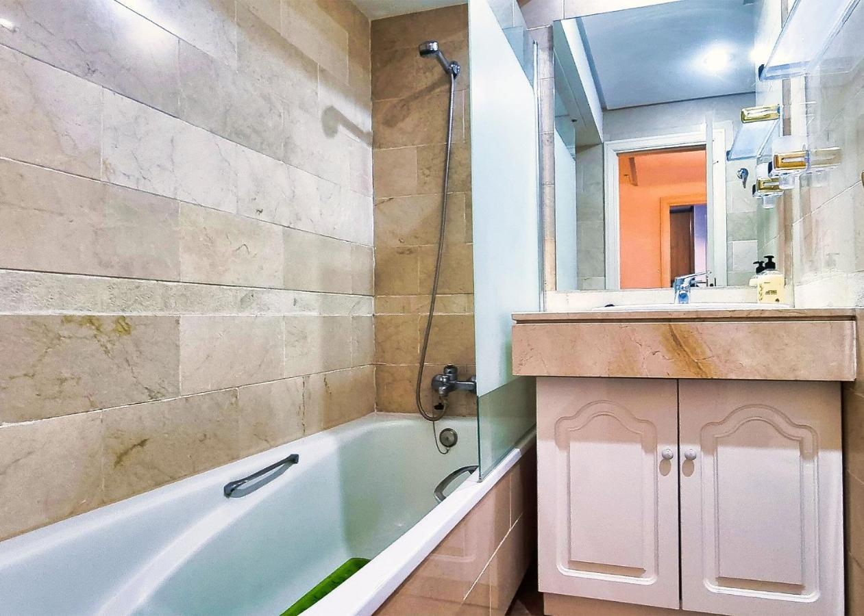 Appartement One-bedroom In Centre With Parking Included Marbella