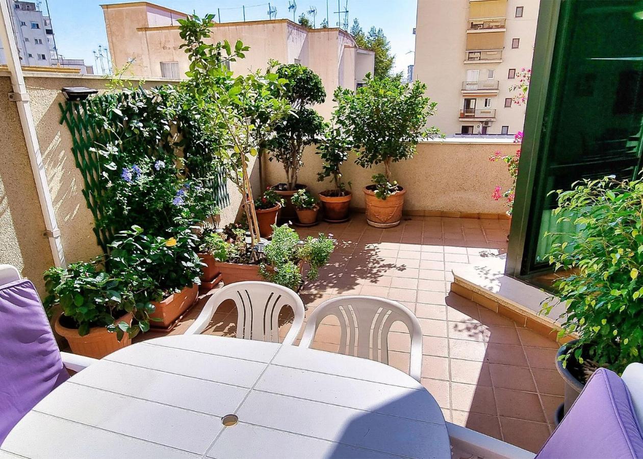 Appartement One-bedroom In Centre With Parking Included *