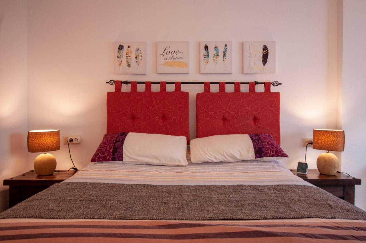 Apartment La Buena Vida Duplex: Stylish Retreat With Pool Access Near Puerto Banus
