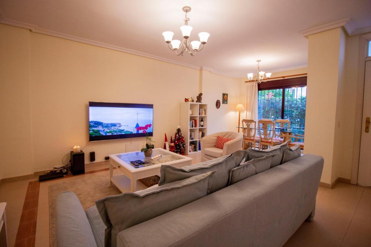 La Buena Vida Duplex: Stylish Retreat With Pool Access Near Puerto Banus * Marbella