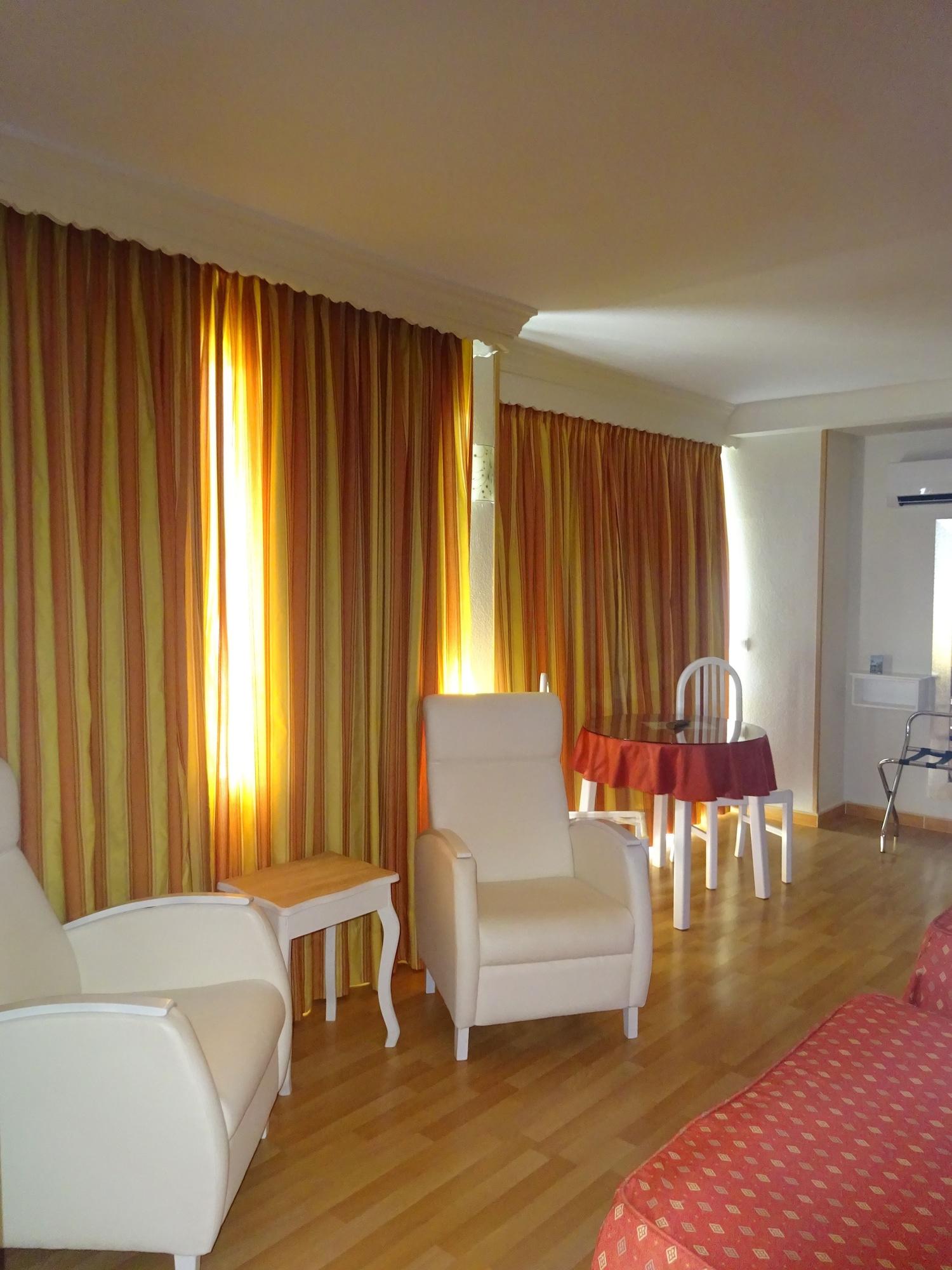 Ona Princesa Playa Aparthotel Marbella