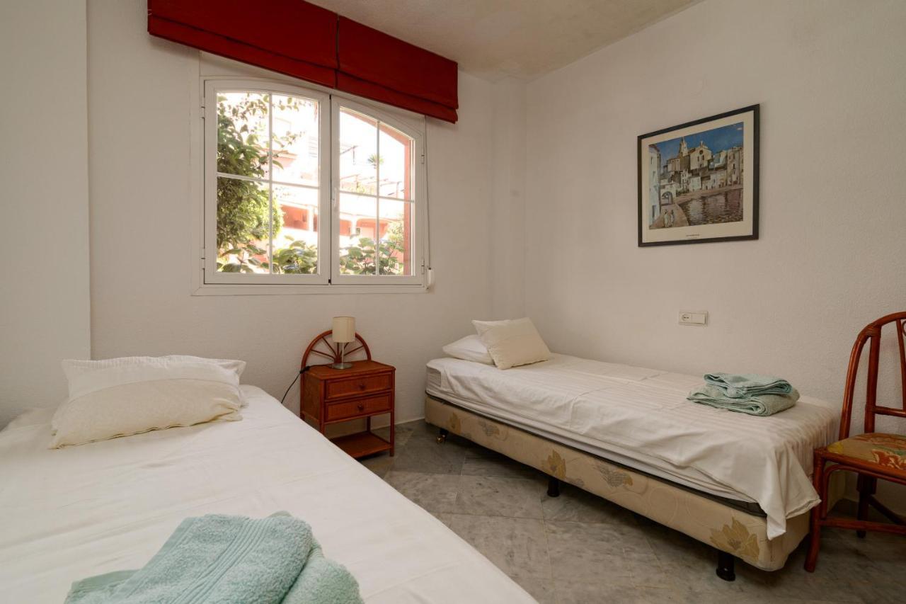 Alvarito Playa Apartment Marbella