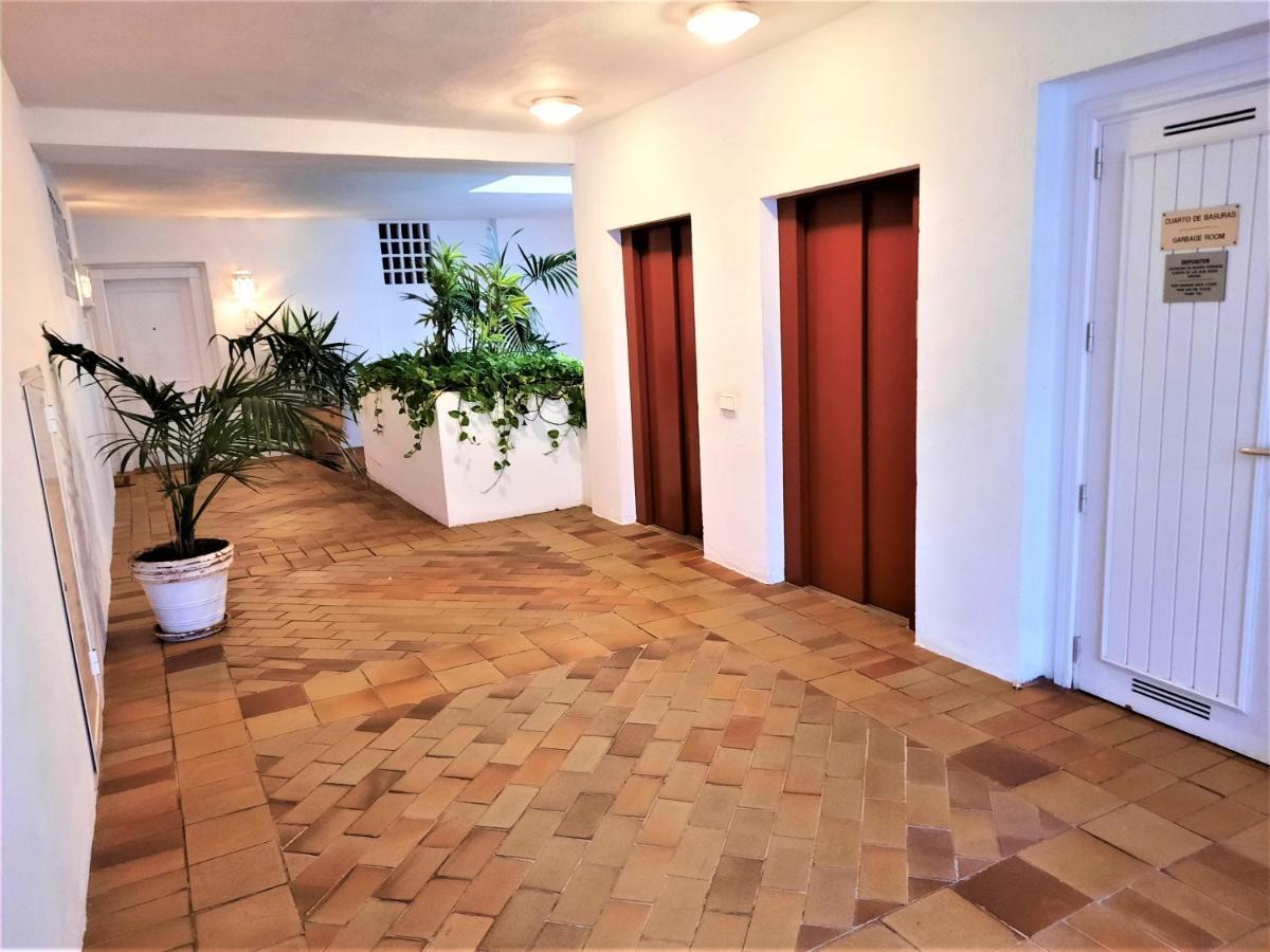 Beachfront Puerto Banus Apartment Marbella