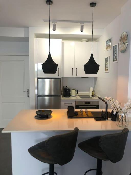 Modern Beachside Appartement Marbella