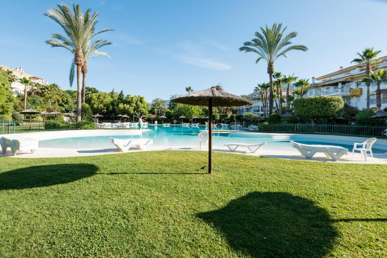 In Urb Dama De Noche Puerto Banus Apartamento