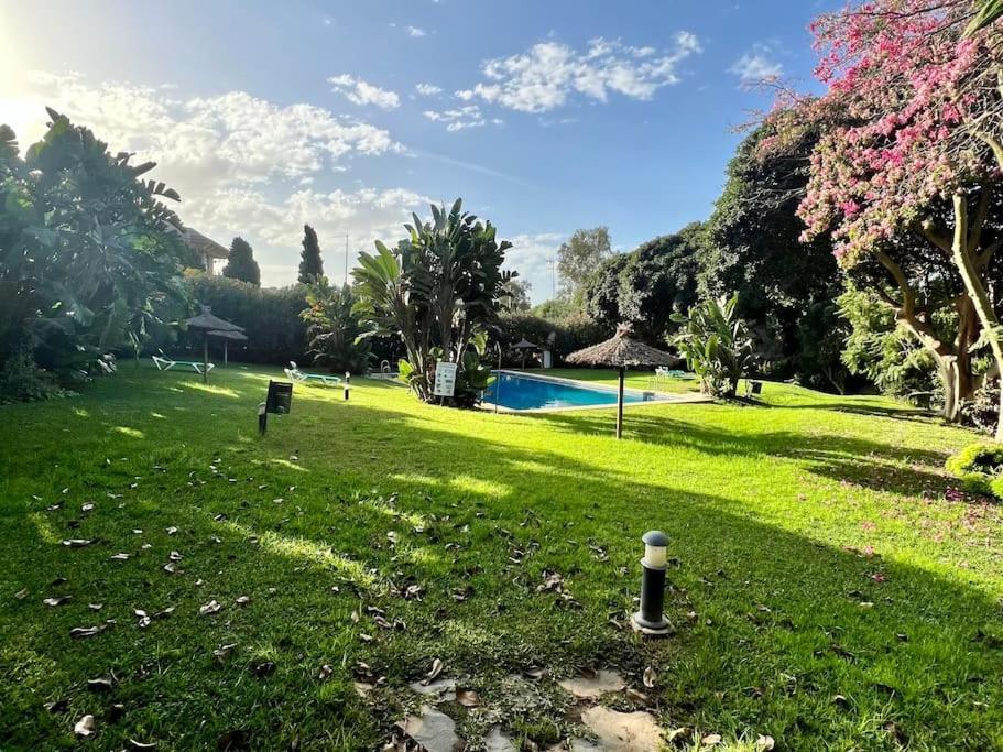 Atico Nuevo En Lujosa Urbanizacion Junto A Restaurantes Y Cafeterias Marbella