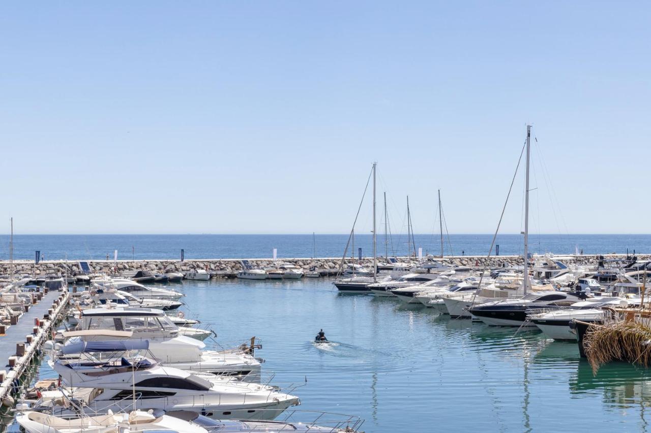 243-fully Renovated-puerto Banus Front Line Penthouse * Marbella
