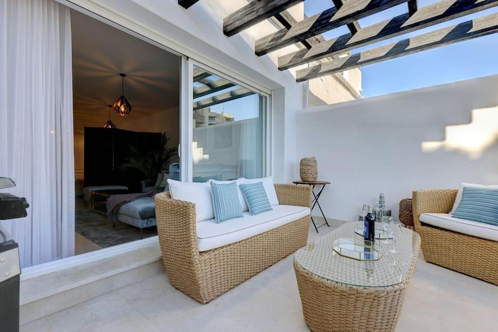 Luxurious 80m² Apartment, Stunning Sea Views - Rio Real Golf, Marbella