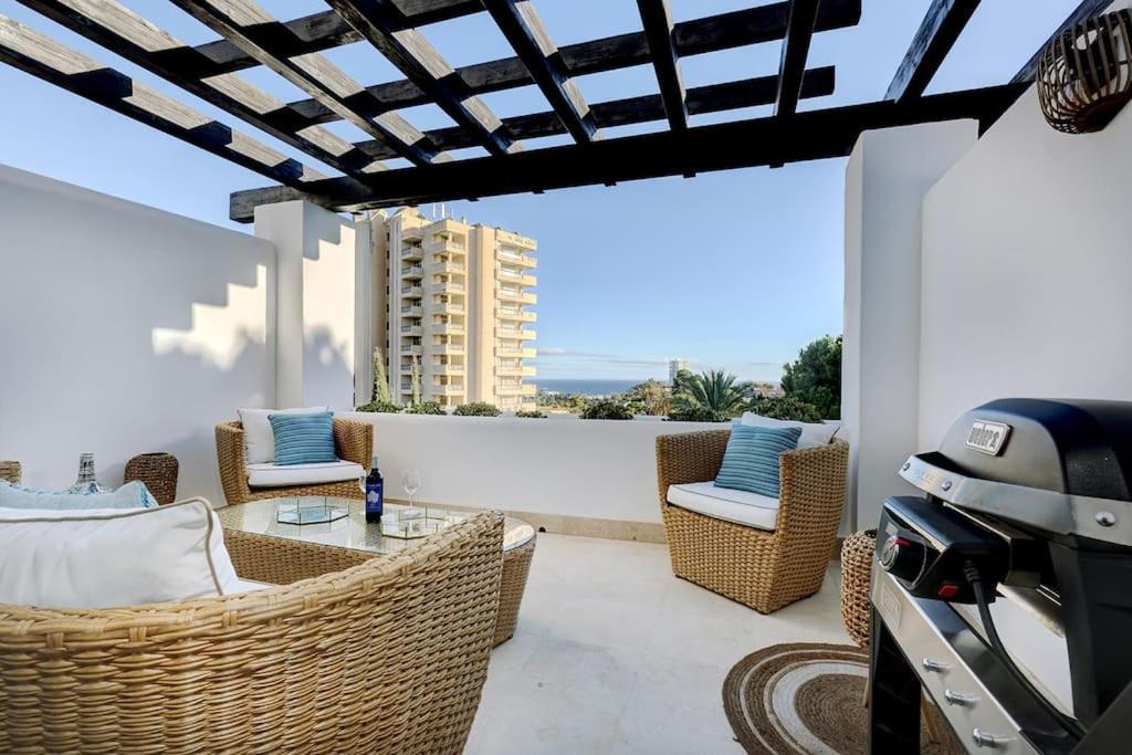 Luxurious 80m² Apartment, Stunning Sea Views - Rio Real Golf, * Marbella