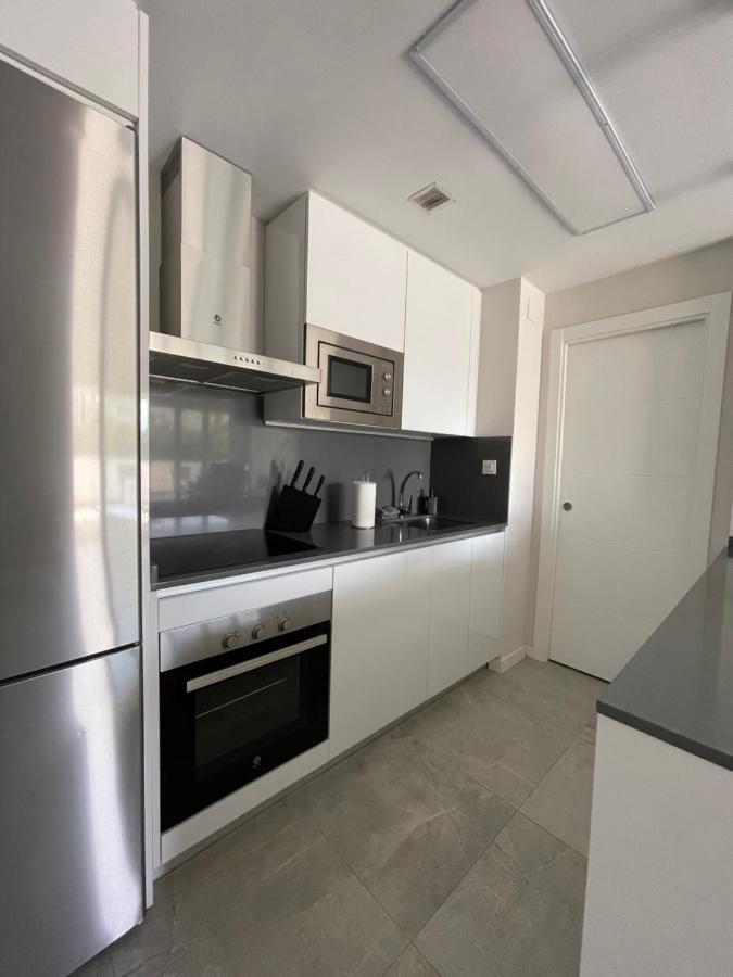 Centre With Terrace And Pool Marbella