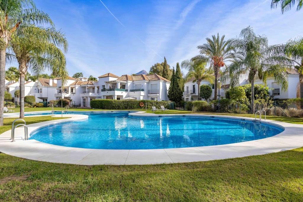 Apartamento Oleholidays Senorio Gonzaga Junto A Puerto Banus
