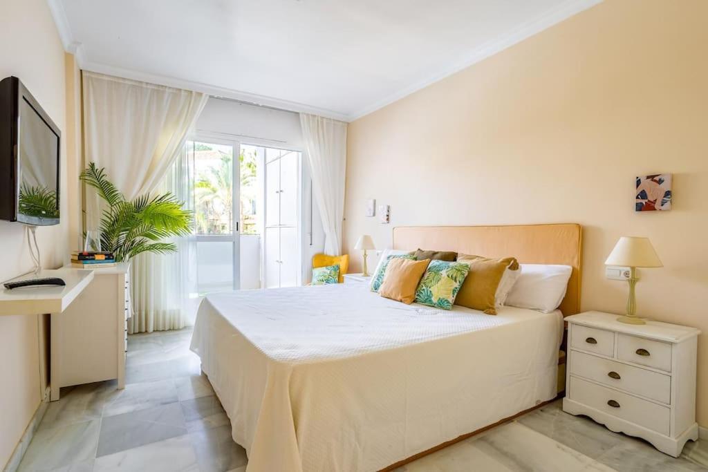 Apartamento Oleholidays Senorio Gonzaga Junto A Puerto Banus