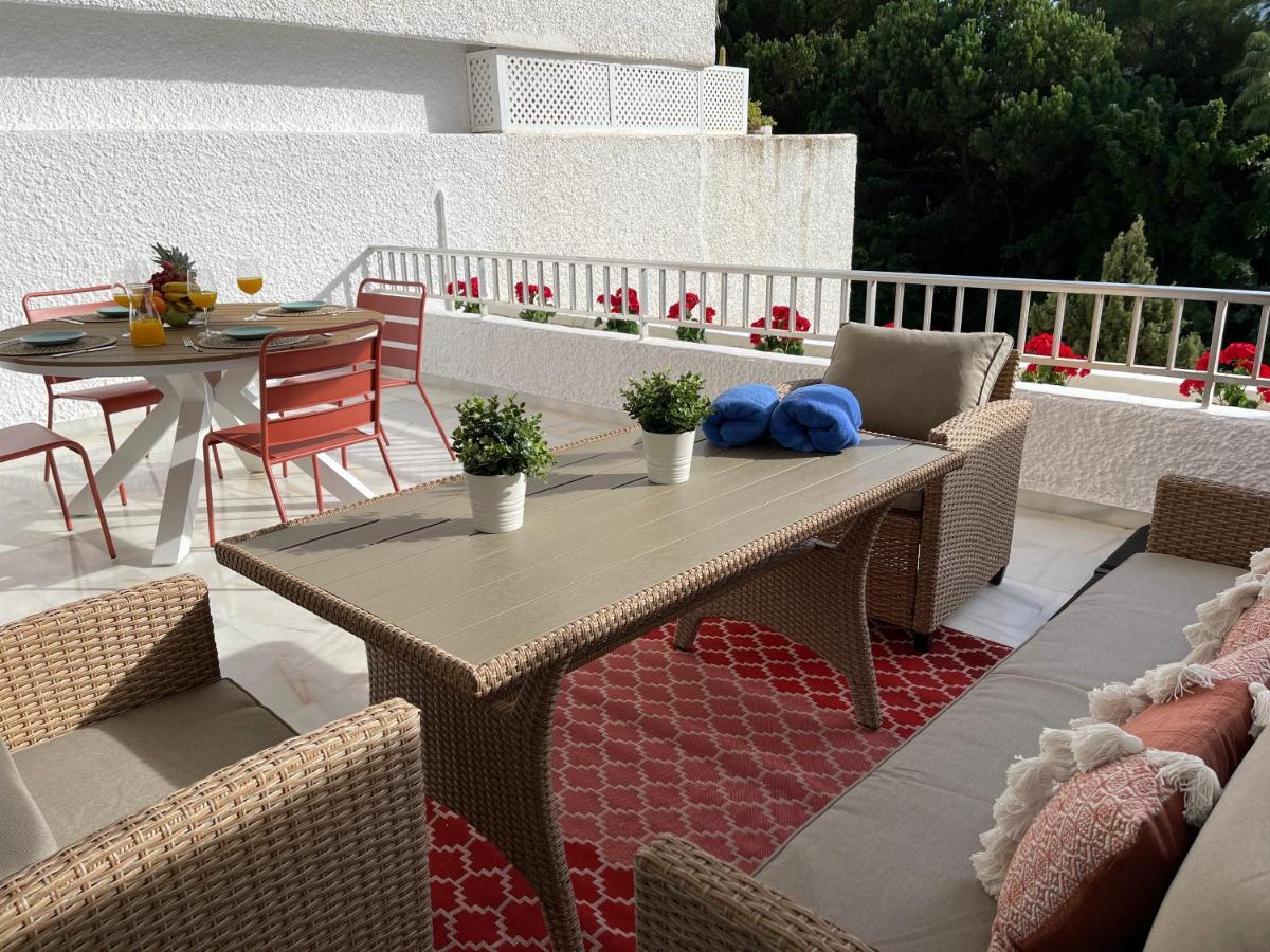 Sunlight 2 Bedrooms Apartment Marbella